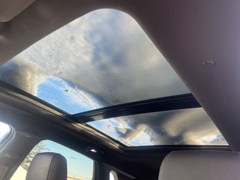 Certified 2023 Cadillac XT5 Premium Luxury w/ Technology Package image 2