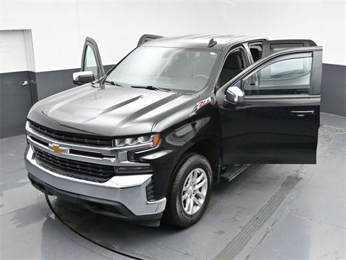 Used 2020 Chevrolet Silverado 1500 LT w/ Trailering Package image 48