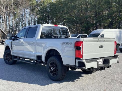 New 2026 Ford F250 Lariat w/ Black Appearance Package image 25