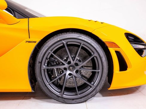 New 2026 McLaren 750S Spider image 18