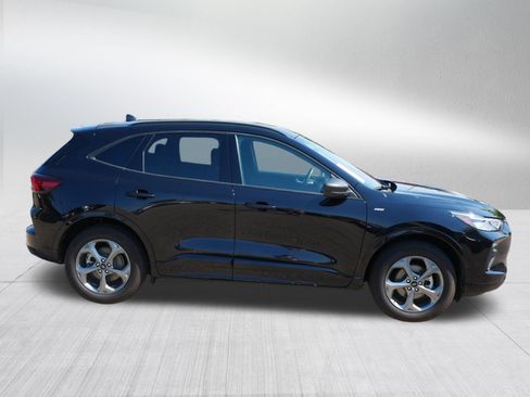 Certified 2024 Ford Escape ST-Line AWD/4WD image 8