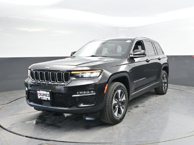 Used 2024 Jeep Grand Cherokee Limited 4xe AWD/4WD image 6