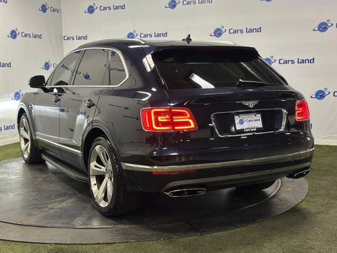 Used 2017 Bentley Bentayga AWD/4WD image 5
