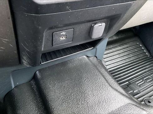 Used 2022 Ford F250 XL w/ Power Equipment Group image 24