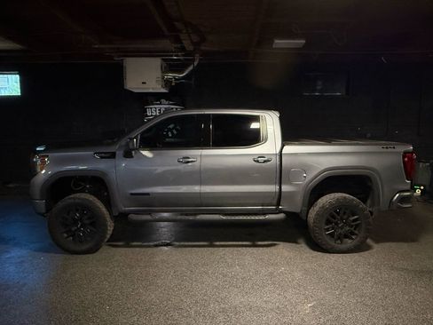 Used 2022 GMC Sierra 1500 Elevation AWD/4WD image 2