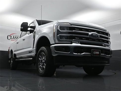 Used 2024 Ford F250 Lariat image 27