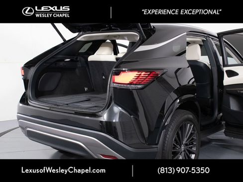 Used 2024 Lexus RX 350 Premium w/ Convenience Package FWD image 12