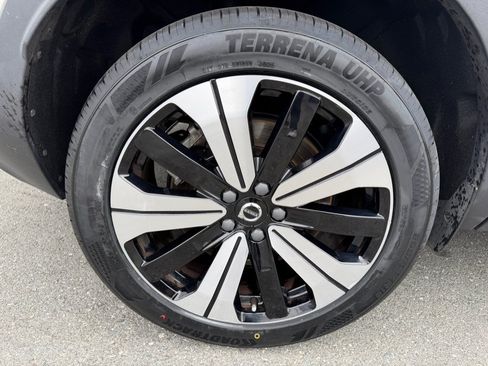 Used 2023 Volvo XC40 Recharge Plus AWD/4WD image 50