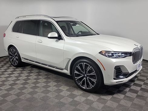 Used 2022 BMW X7 xDrive40i w/ Luxury Seating Package image 1