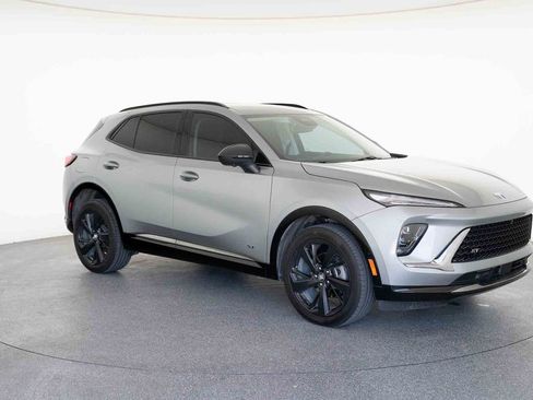 Used 2024 Buick Envision Sport Touring image 19