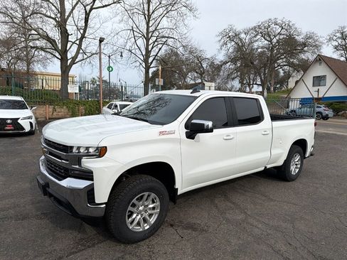 Used 2022 Chevrolet Silverado 1500 LT w/ Z71 Off-Road Package AWD/4WD image 15