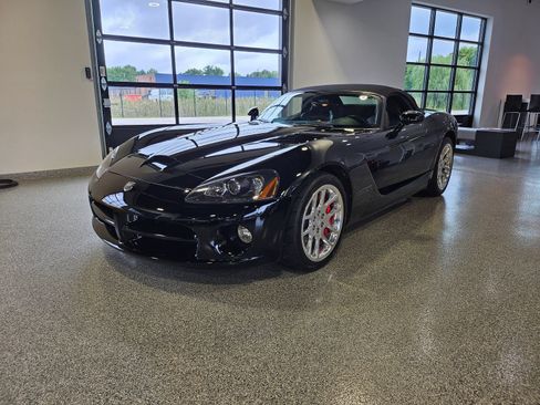 Used 2005 Dodge Viper SRT-10 RWD image 11