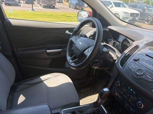 Used 2017 Ford Escape SE FWD image 22