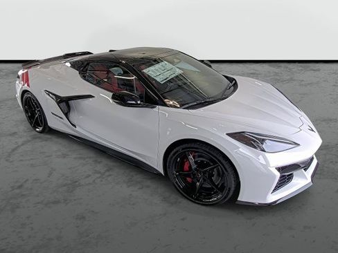 New 2027 Chevrolet Corvette Grand Sport RWD image 4