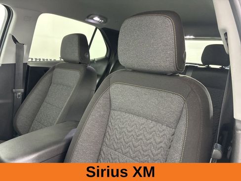 Used 2024 Chevrolet Equinox LT image 9