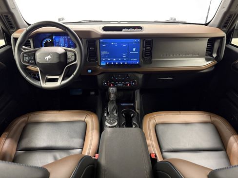 Used 2024 Ford Bronco Outer Banks image 24