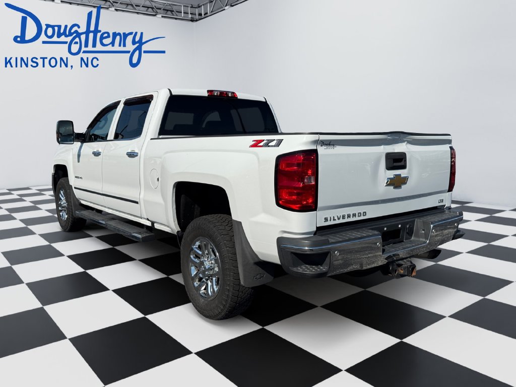 Used 2019 Chevrolet Silverado 2500 LTZ w/ LTZ Plus Package AWD/4WD image 3