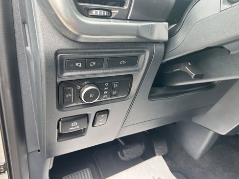Used 2021 Ford F150 Lariat w/ Tow Technology Package AWD/4WD image 15