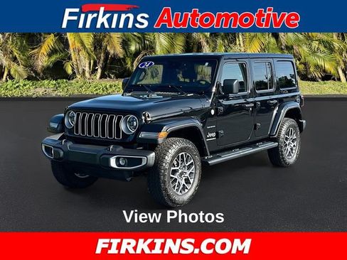 Used 2024 Jeep Wrangler Unlimited Sahara w/ Technology Group AWD/4WD image 1