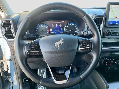 Used 2024 Ford Bronco Sport Outer Banks w/ Tech Package AWD/4WD image 11