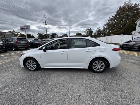 Used 2024 Toyota Corolla LE image 13