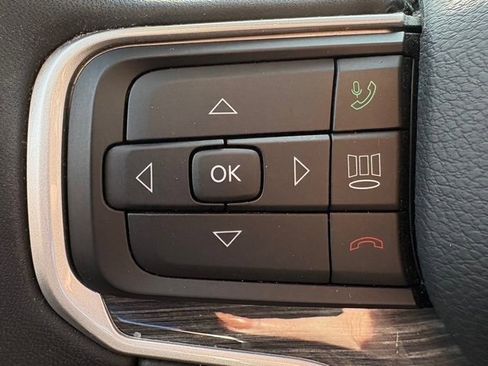 Used 2022 Jeep Wagoneer Series III w/ Premium Group I image 6