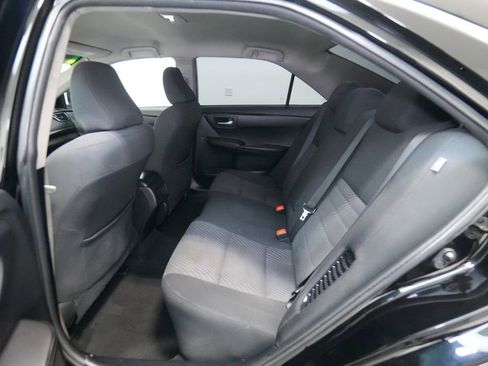 Used 2017 Toyota Camry LE image 17