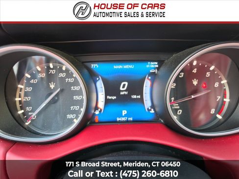 Used 2017 Maserati Levante AWD/4WD image 25