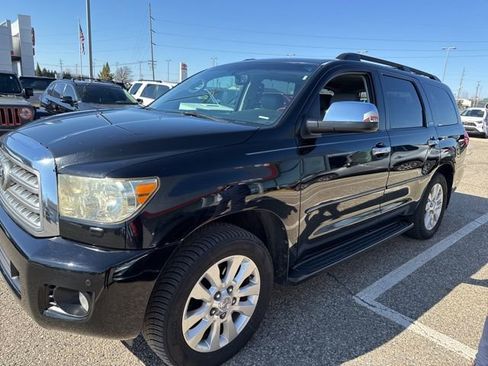 Used 2011 Toyota Sequoia Platinum image 3