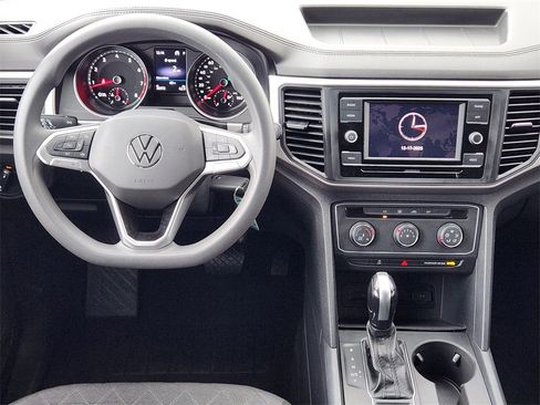 Used 2020 Volkswagen Atlas Cross Sport S image 26