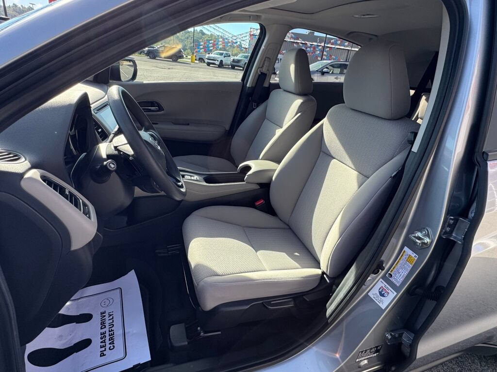 Used 2018 Honda HR-V EX image 14