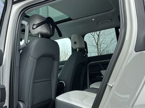 New 2026 Land Rover Defender 110 S image 22