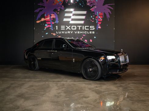 Used 2015 Rolls-Royce Ghost RWD image 4