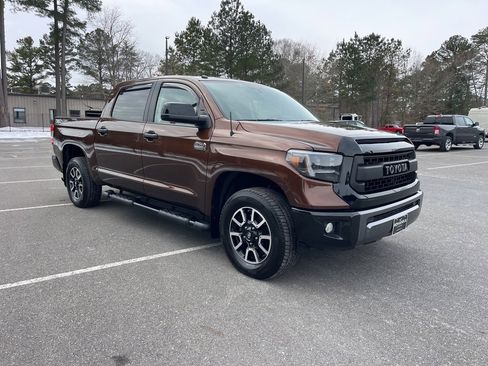 Used 2017 Toyota Tundra 1794 Edition image 4