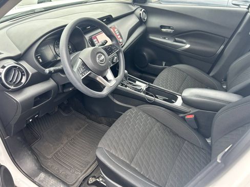 Used 2023 Nissan Kicks SV FWD image 5