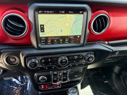 Used 2021 Jeep Wrangler Unlimited Rubicon AWD/4WD image 22