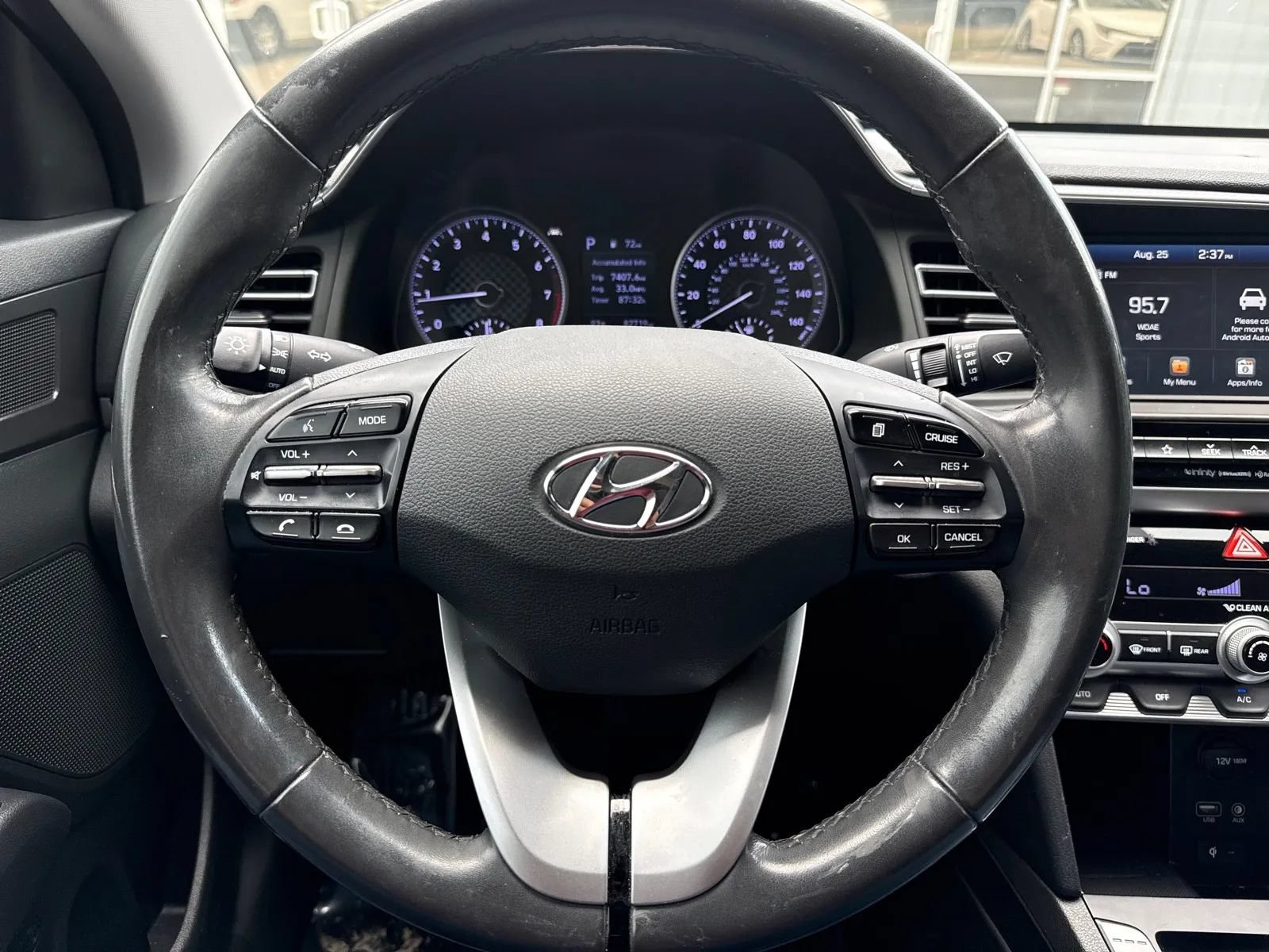 Used 2019 Hyundai Elantra Limited w/ Cargo Package FWD image 16