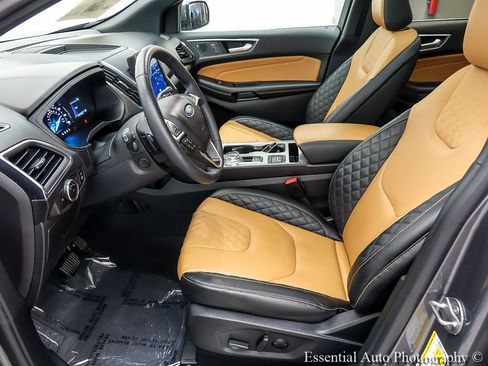 Certified 2024 Ford Edge Titanium w/ Titanium Elite Package AWD/4WD image 9