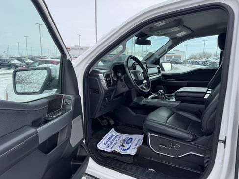 Used 2022 Ford F150 Lariat w/ Equipment Group 502A High image 17