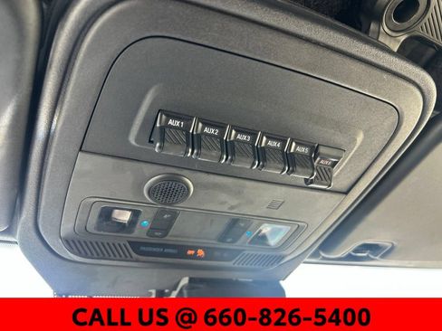 Used 2021 Ford Bronco Outer Banks AWD/4WD image 18