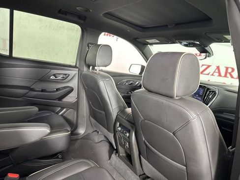 Used 2023 Chevrolet Traverse Premier w/ Redline Edition image 19