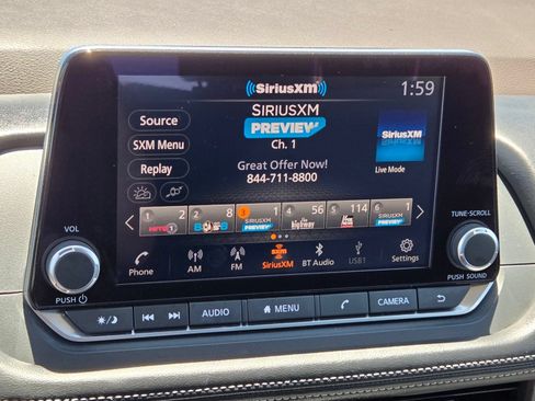 Used 2023 Nissan Rogue SV FWD image 25