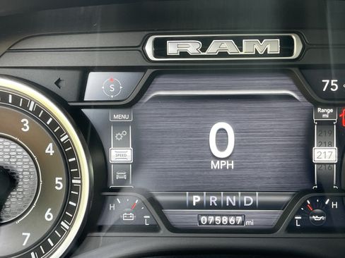 Used 2019 RAM 1500 Laramie AWD/4WD image 19