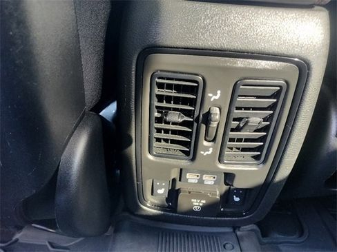 Used 2022 Dodge Durango R/T image 22