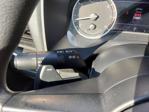 Used 2024 Nissan Rogue S AWD/4WD image 25