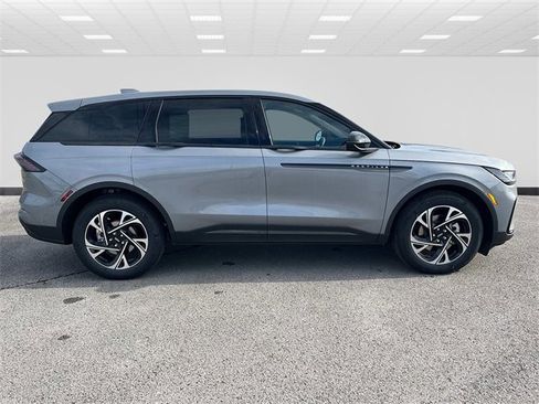 New 2025 Lincoln Nautilus Premier w/ Jet Appearance Package image 2