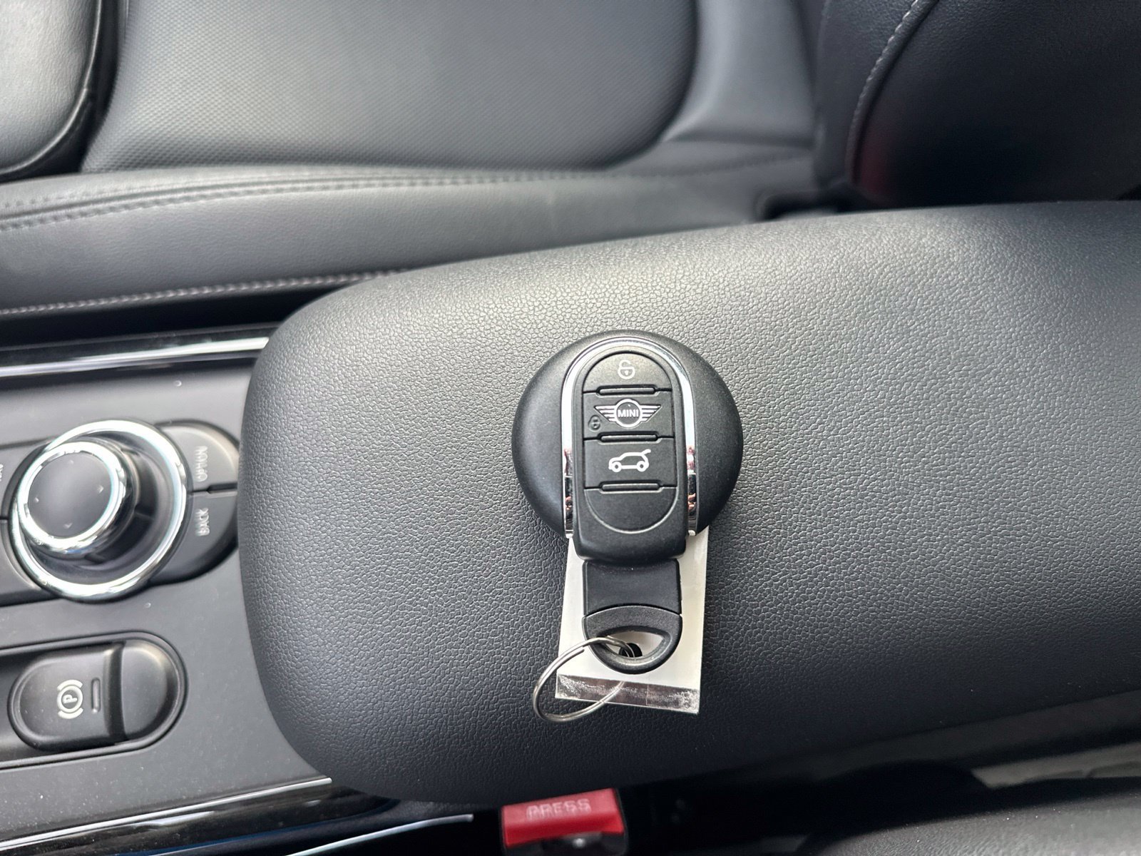 Used 2023 MINI Cooper Clubman S w/ Premium Package FWD image 80
