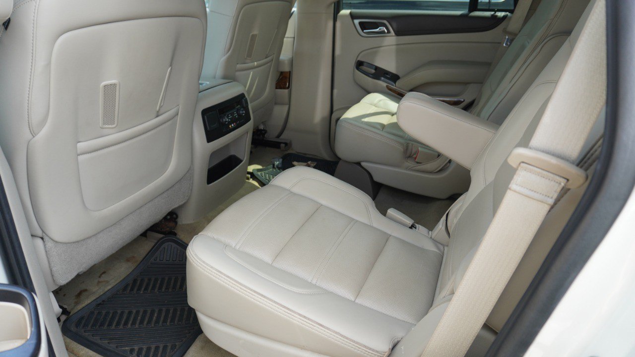 Used 2015 GMC Yukon Denali w/ Touring Package RWD image 10