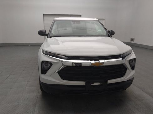 Used 2024 Chevrolet TrailBlazer LS w/ LS Convenience Package FWD image 14