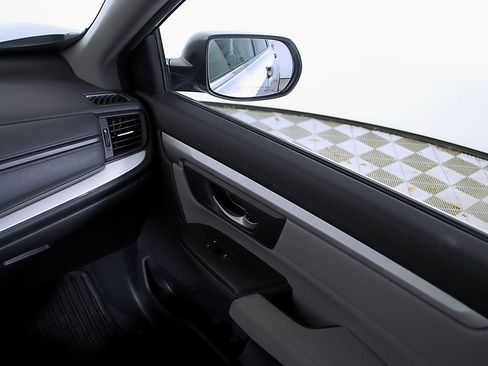 Used 2018 Honda CR-V LX image 26